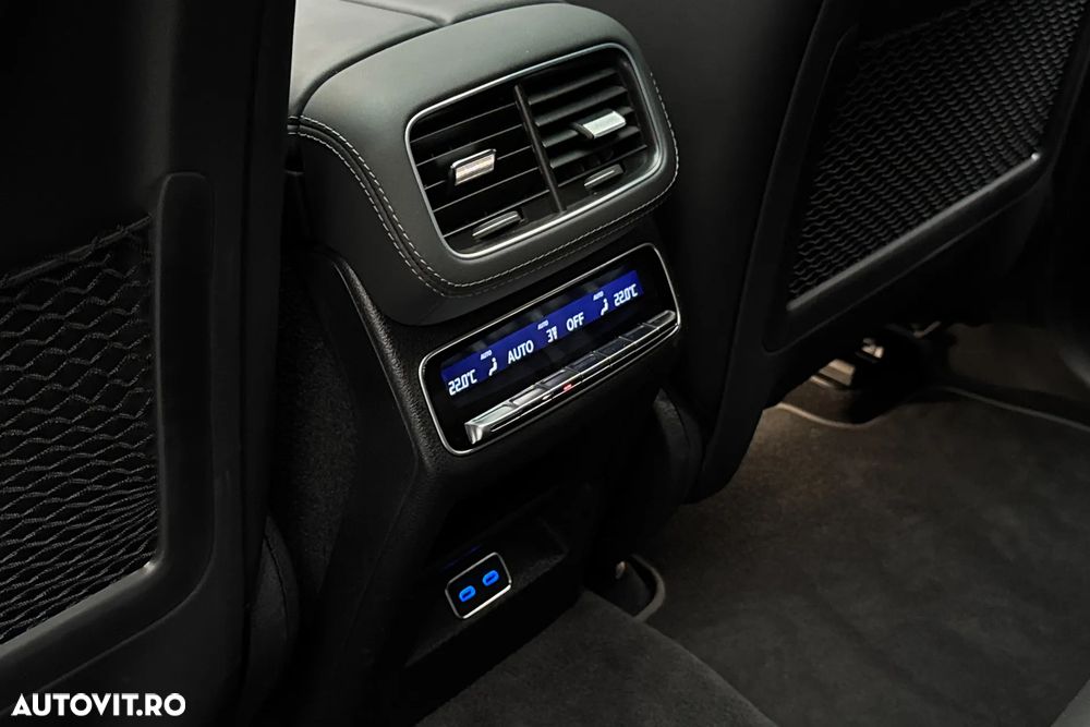 Mercedes-Benz GLE AMG 53 4MATIC+ MHEV - 36