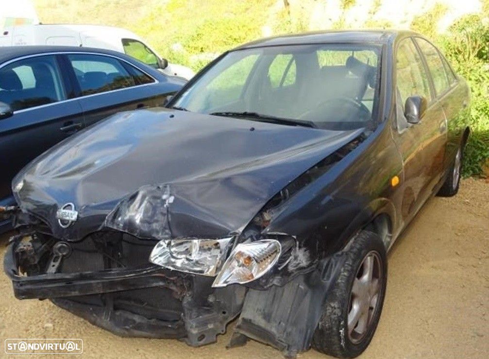 Nissan Almera 1.5i QX De 2001 Disponível Para Peças - 1