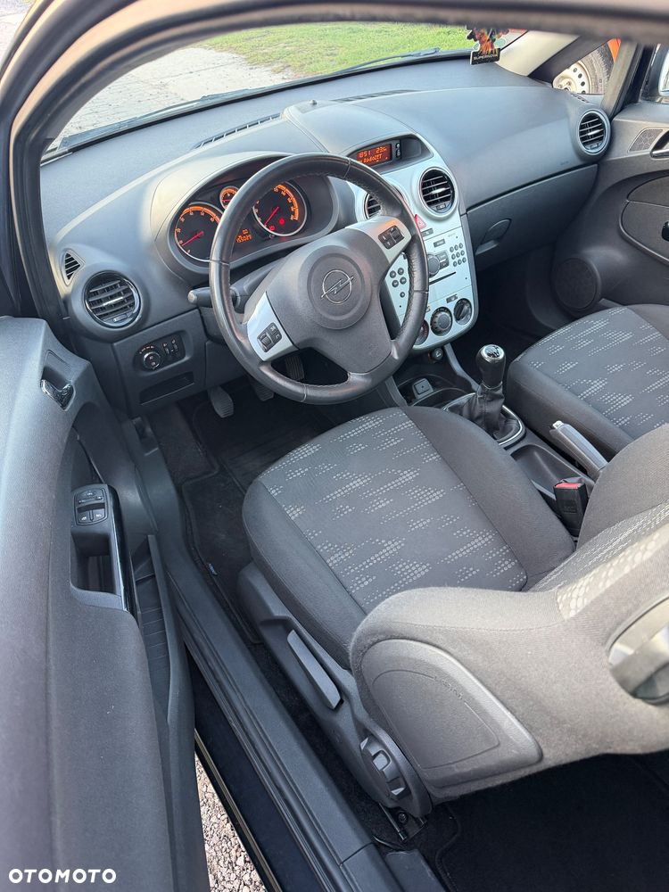 Opel Corsa - 8
