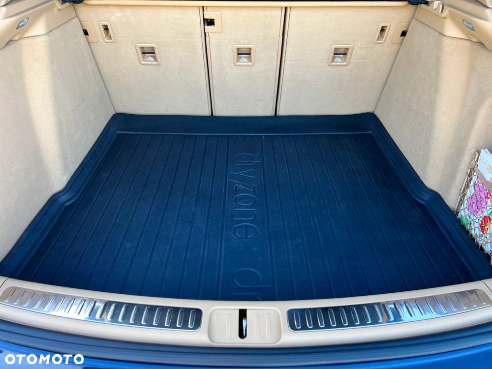 Porsche Macan Turbo PDK - 22