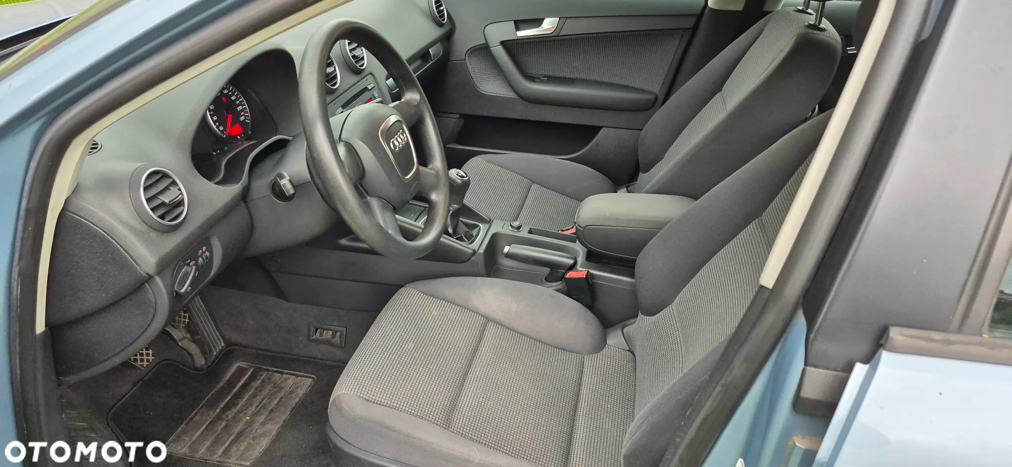 Audi A3 1.6 Ambiente - 13