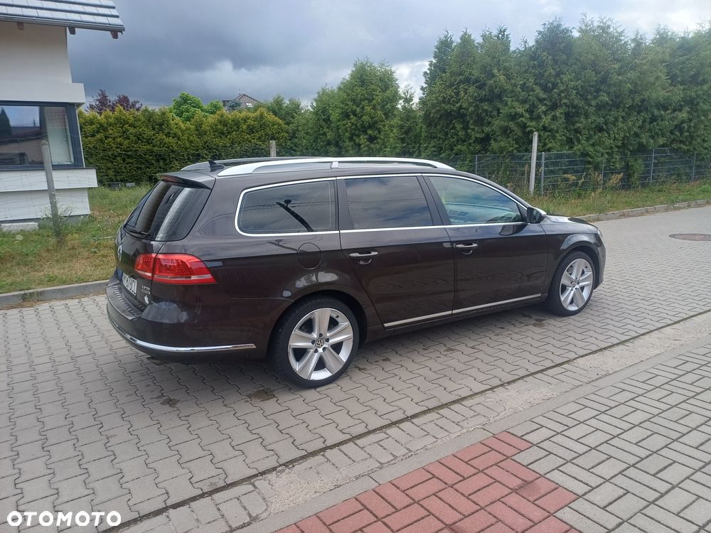 Volkswagen Passat 2.0 TDI 4Mot Highline DSG - 4