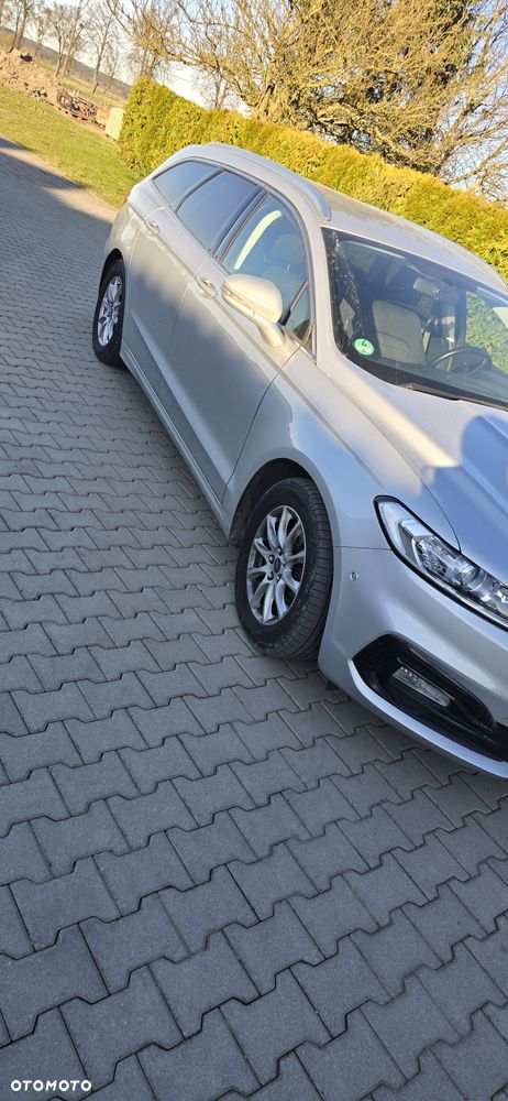 Ford Mondeo - 8