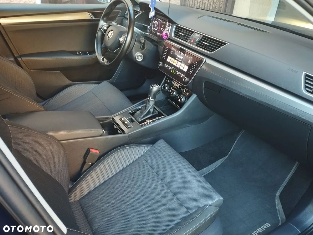 Skoda Superb 2.0 TDI SCR 4x4 Ambition DSG - 6