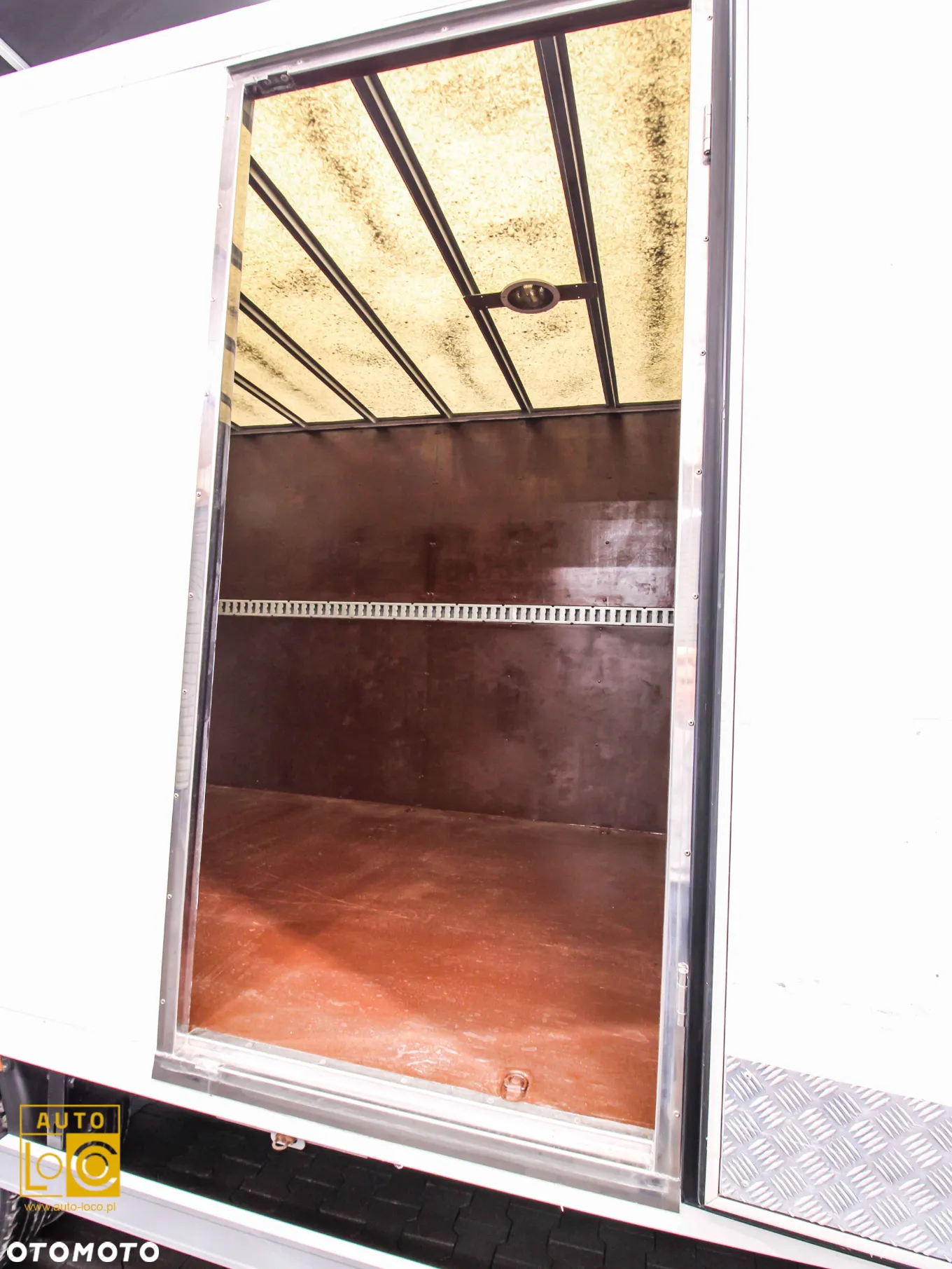 Mercedes-Benz SPRINTER KONTENER + WINDA - 14
