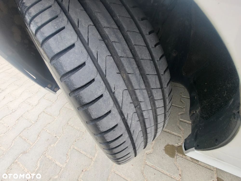 BMW Seria 3 318d Sport Line - 20