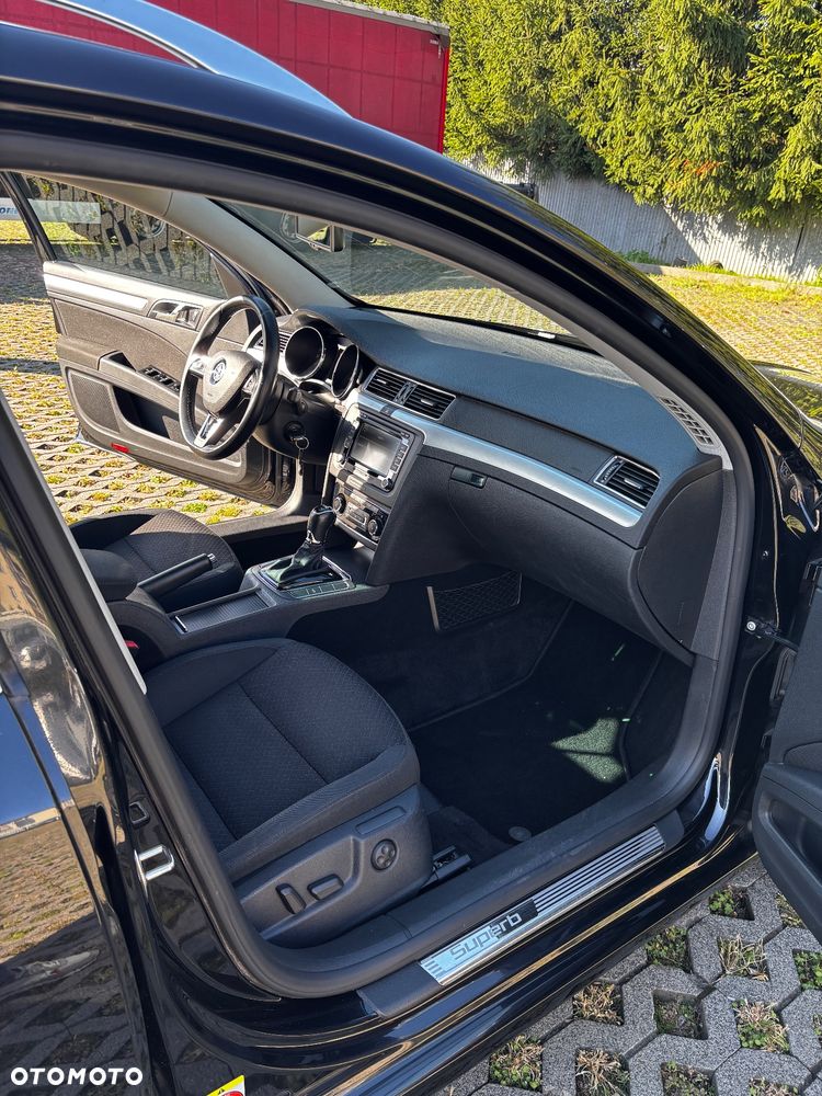 Skoda Superb Combi 2.0 TDI DSG Active - 18