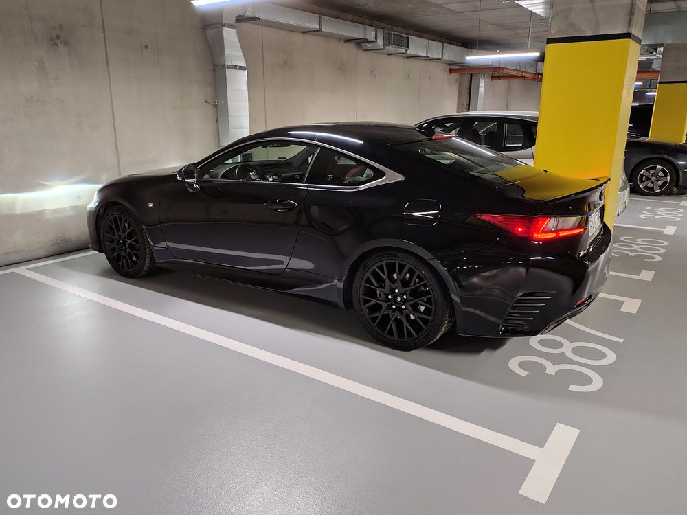 Lexus RC - 1