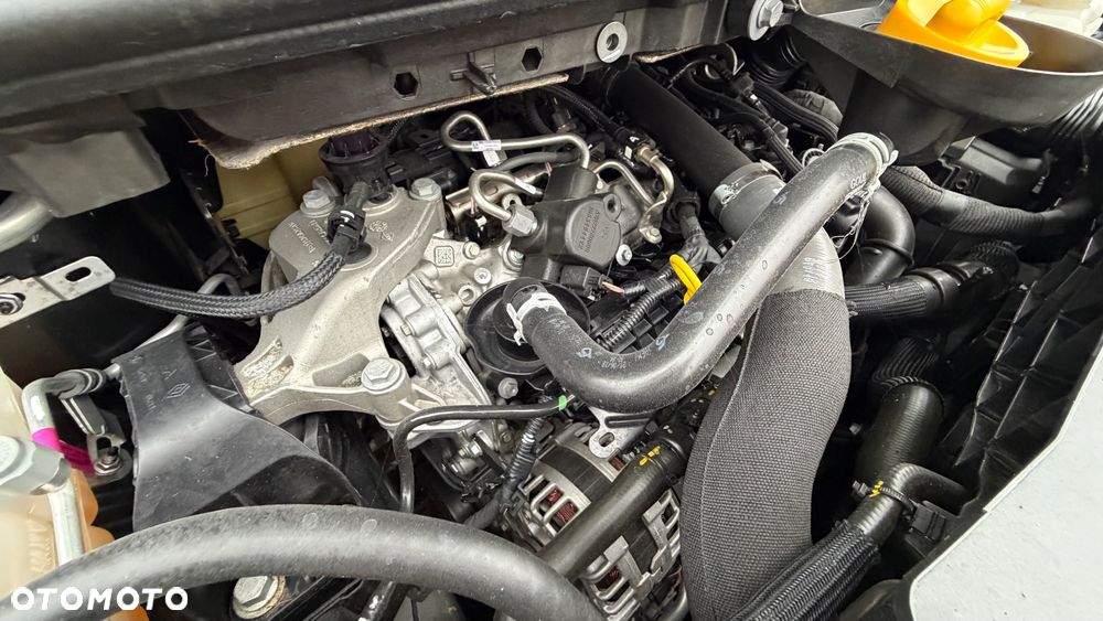 Renault Scenic TCe 140 GPF EDC BOSE EDITION - 32