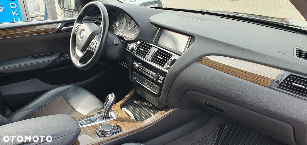 BMW X3 xDrive20d xLine - 16