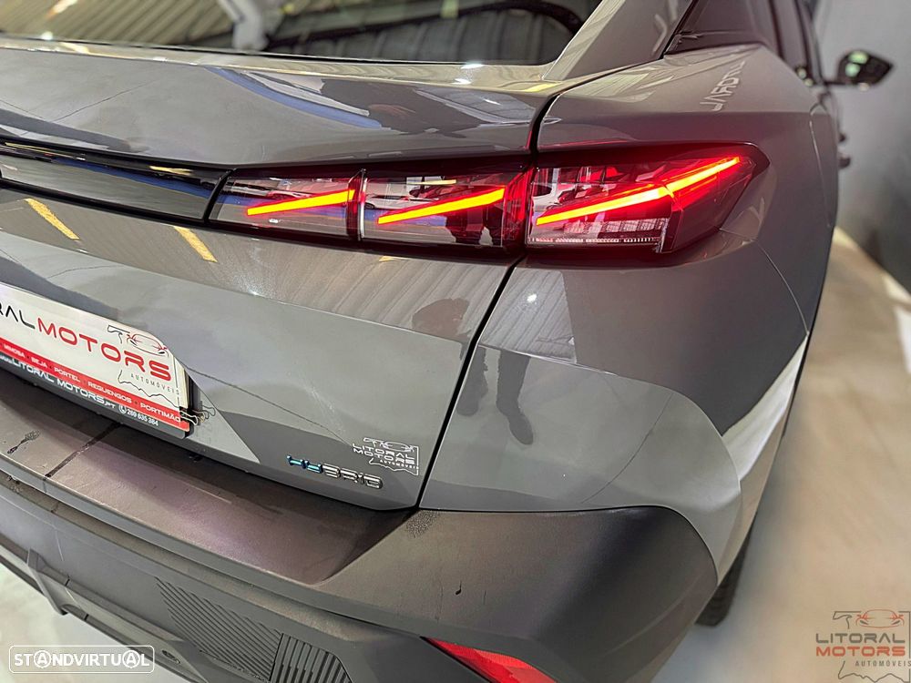 Peugeot 408 1.6 Hybrid GT e-EAT8 - 12