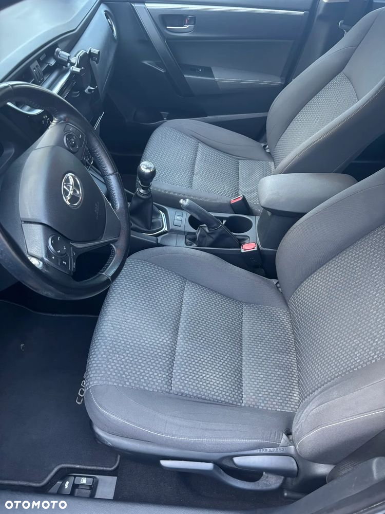 Toyota Corolla 1.6 Classic Plus - 8