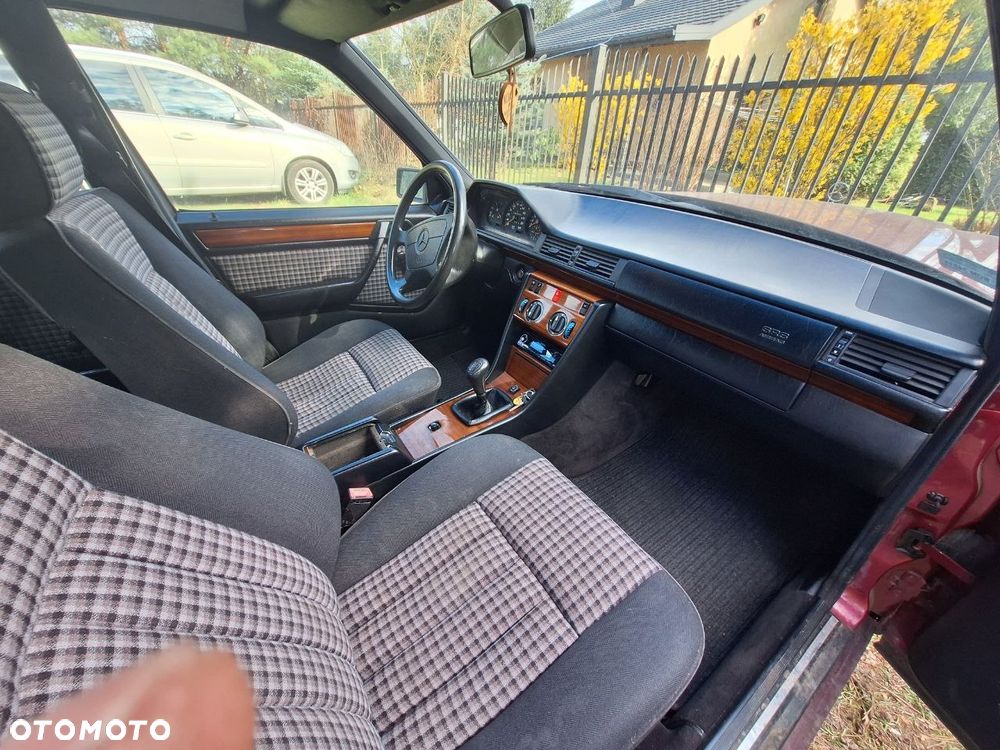 Mercedes-Benz W124 (1984-1993) - 2