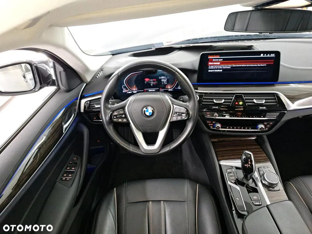 BMW Seria 5 520d Luxury Line - 12