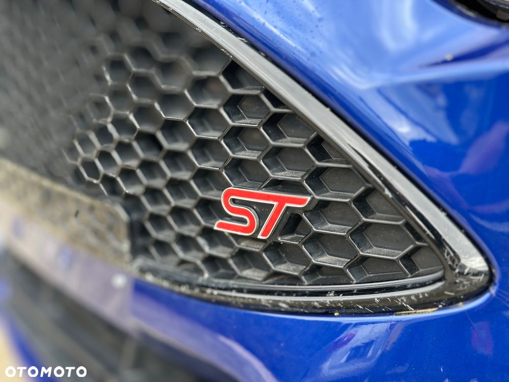 Ford Focus 2.0 EcoBoost ST mit Leder-Sport-Paket - 12