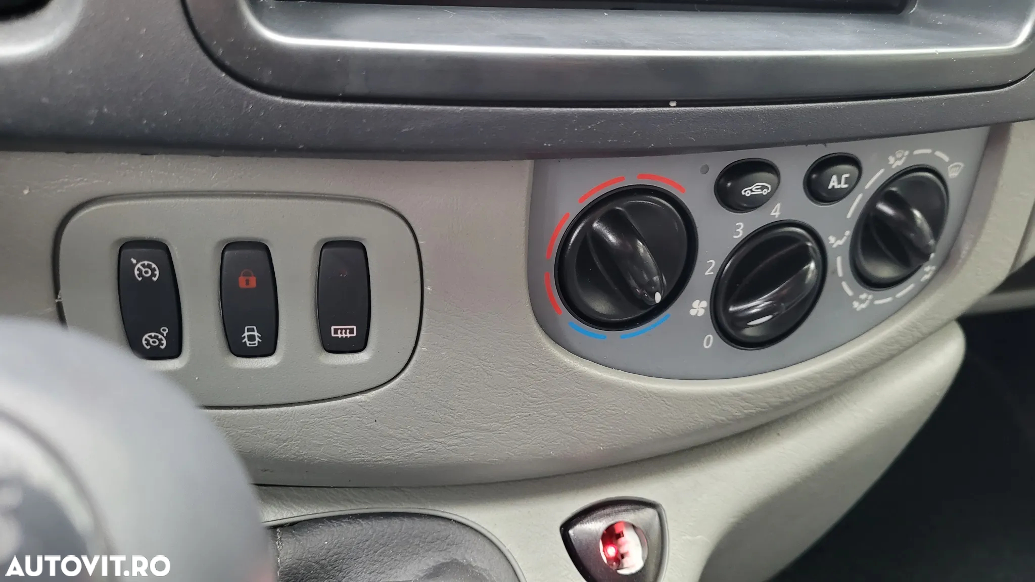 Opel Vivaro 2.0 CDTI L2H1 EcoFlex DPF - 29