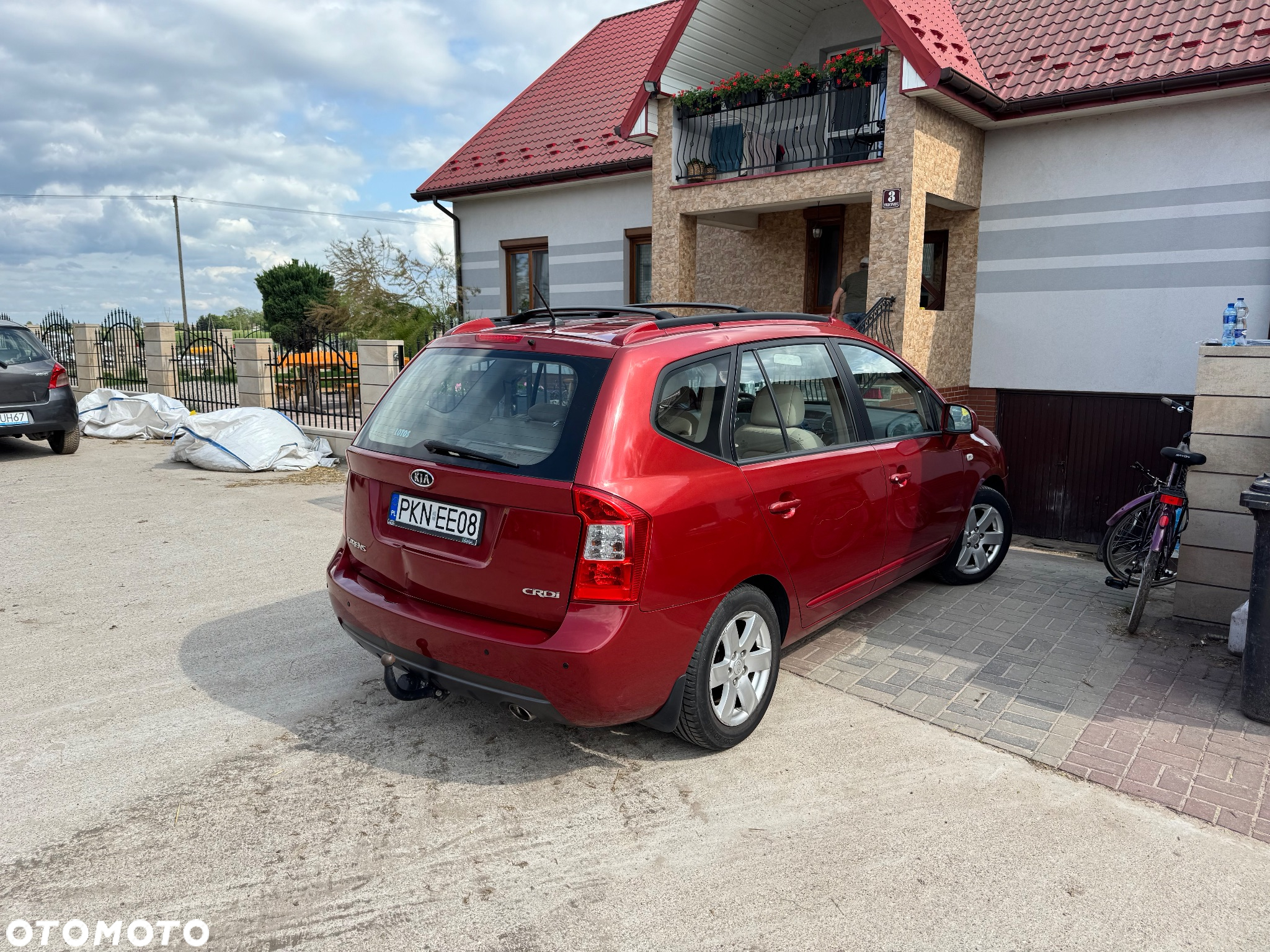 Kia Carens - 3