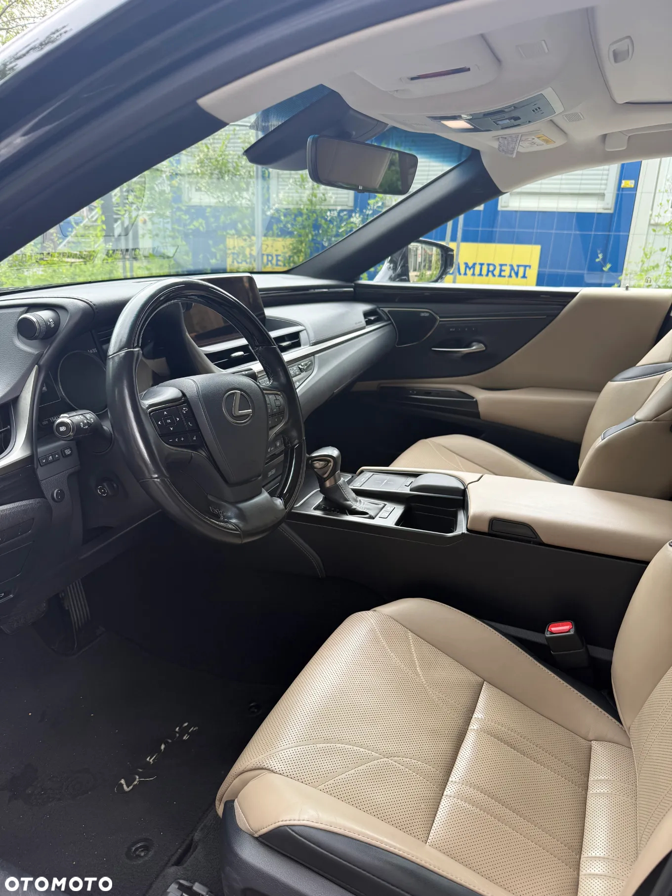 Lexus ES 300h Omotenashi - 5
