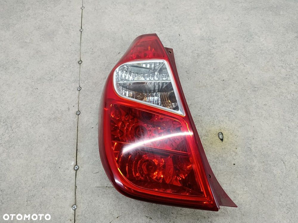 LAMPA TYLNA LEWA HYUNDAI I10 FL I 92401-0X110 HATCHBACK - 1