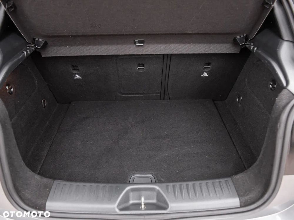 Mercedes-Benz Klasa A 250 4Matic 7G-DCT AMG Line - 29
