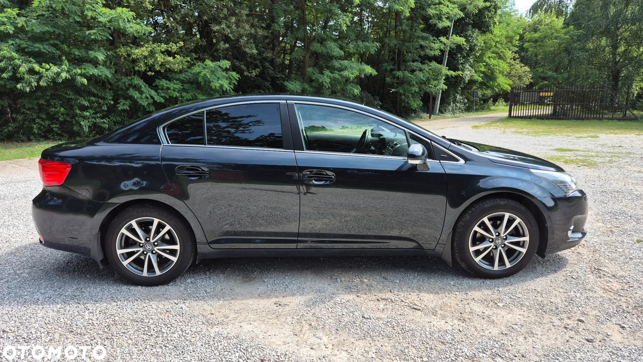 Toyota Avensis 1.8 Multidrive S Sol - 6