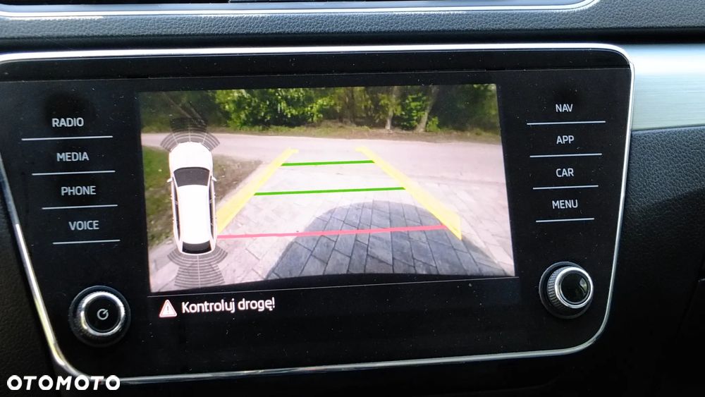 Skoda Superb 2.0 TDI Ambition - 4