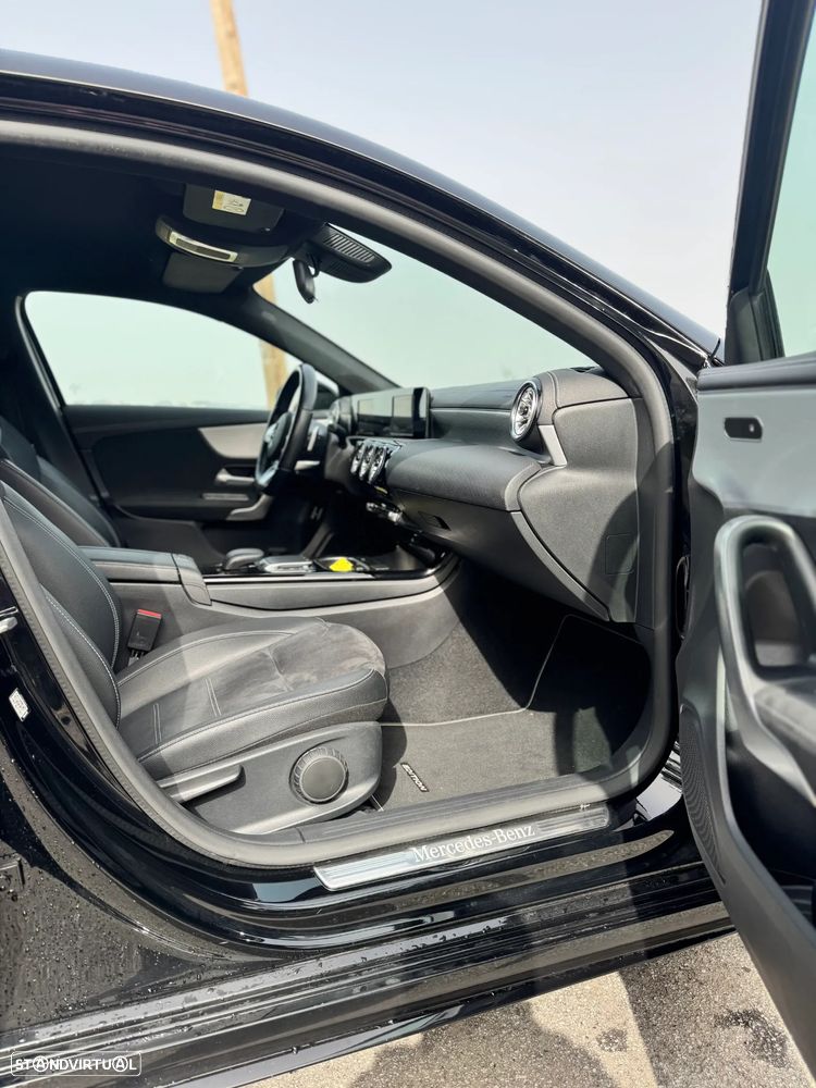 Mercedes-Benz A 250 e AMG Line - 14