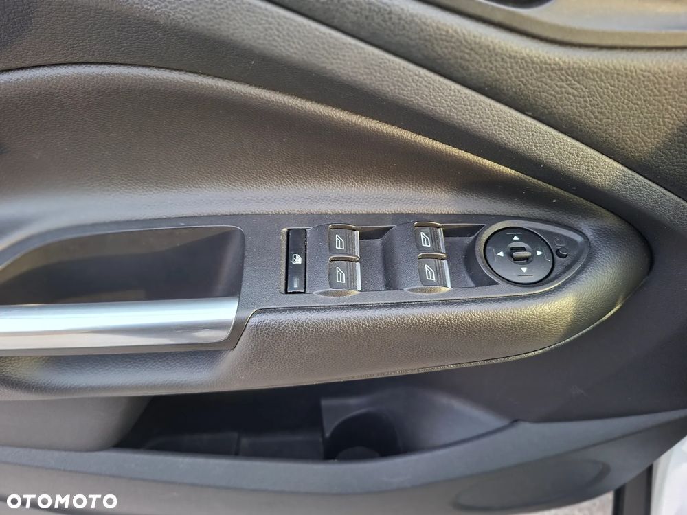 Ford Kuga 2.0 TDCi 4x4 Titanium - 18