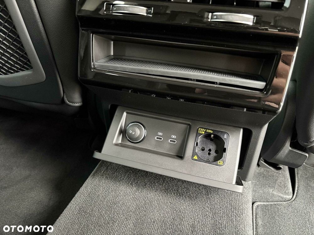Volkswagen Touareg - 19