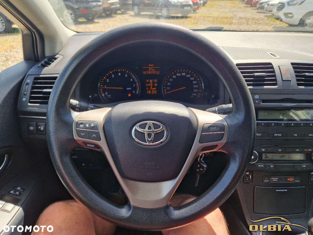 Toyota Avensis - 28