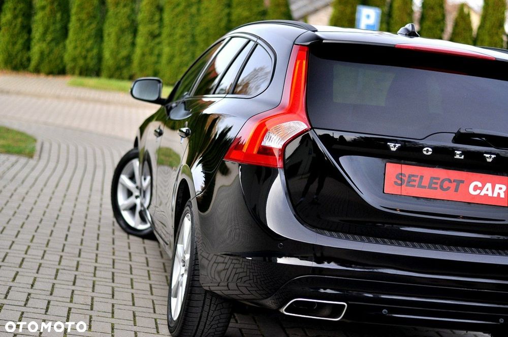 Volvo V60 D3 Drive-E Momentum - 18