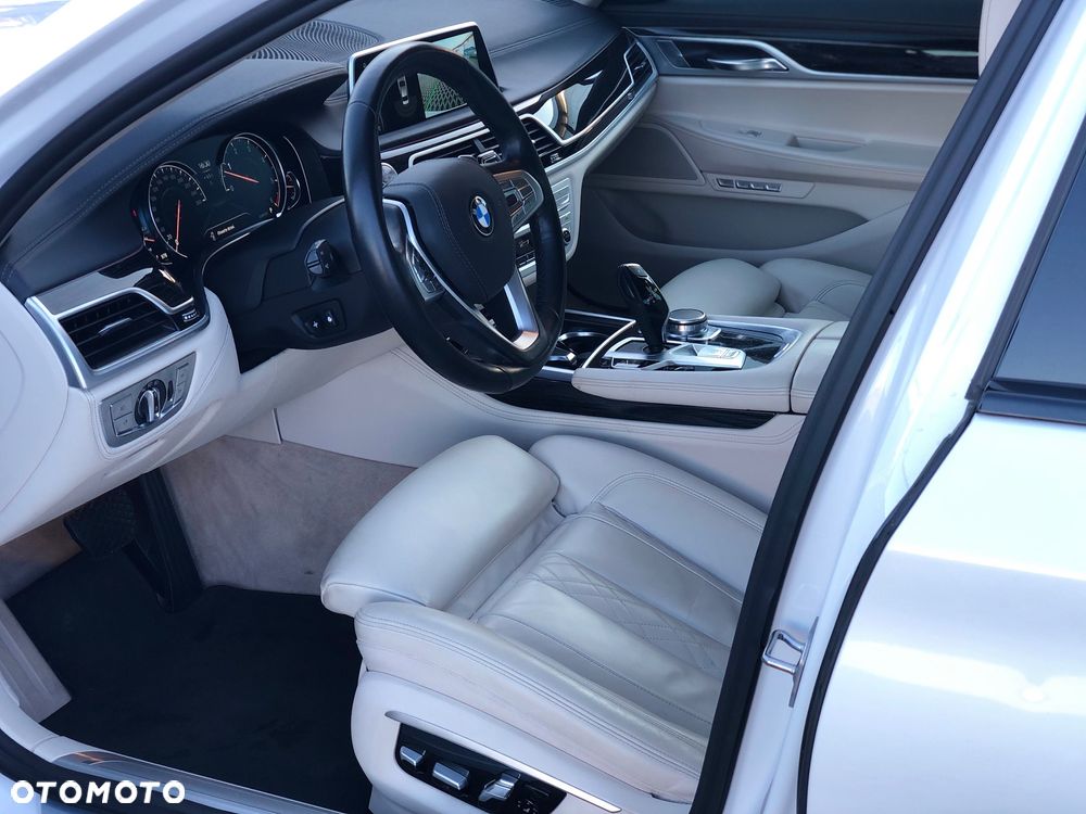 BMW Seria 7 730d - 12