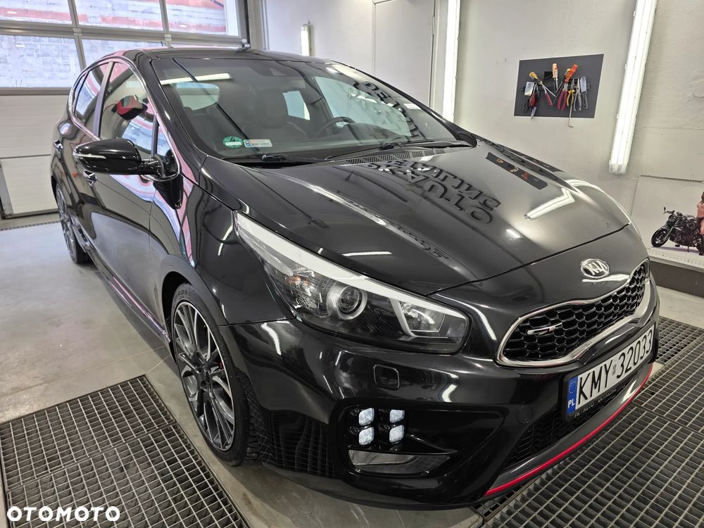 Kia Ceed 1.6 T-GDI GT - 19