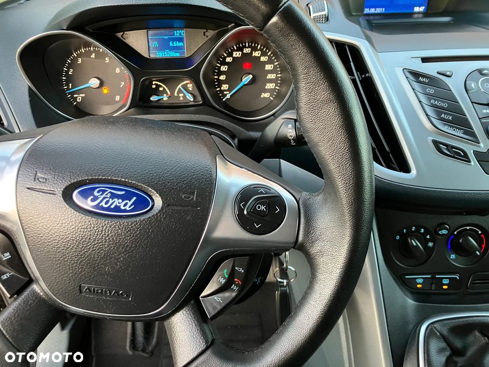 Ford Grand C-MAX - 23