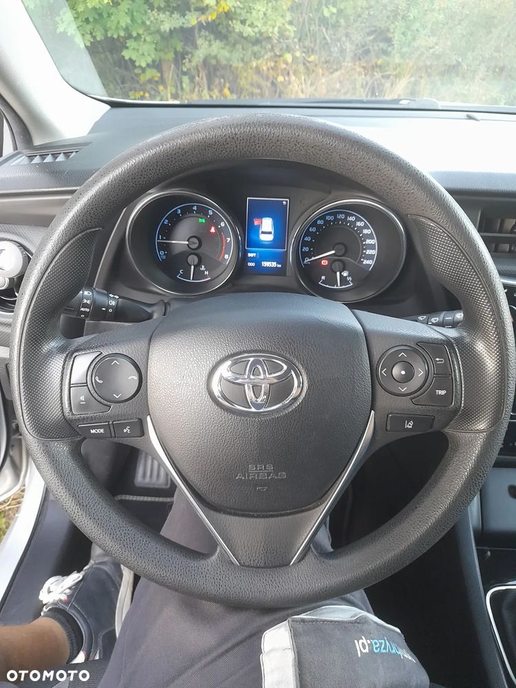 Toyota Auris 1.6 Active - 16