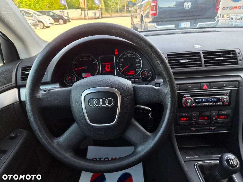 Audi A4 Avant - 23