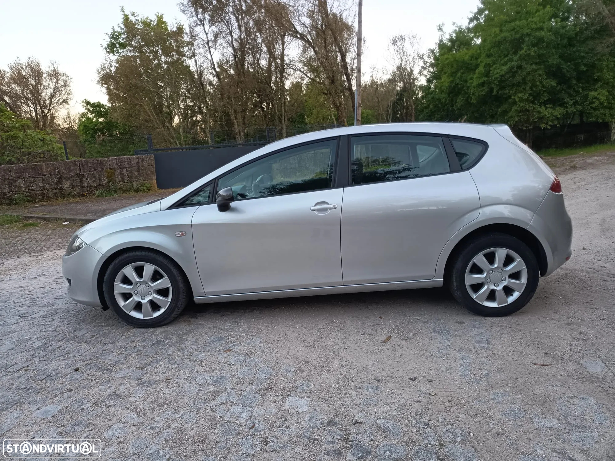 SEAT Leon 1.9 TDI DPF Comfort Limited - 4