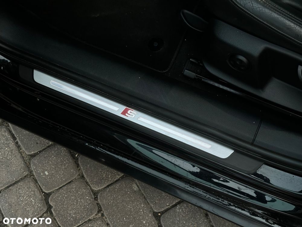 Audi A4 Avant - 16