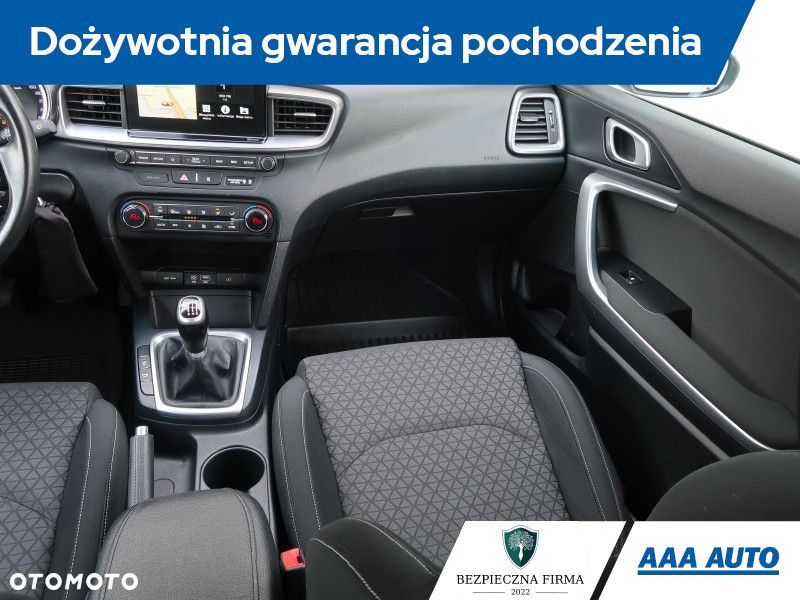 Kia Ceed - 9