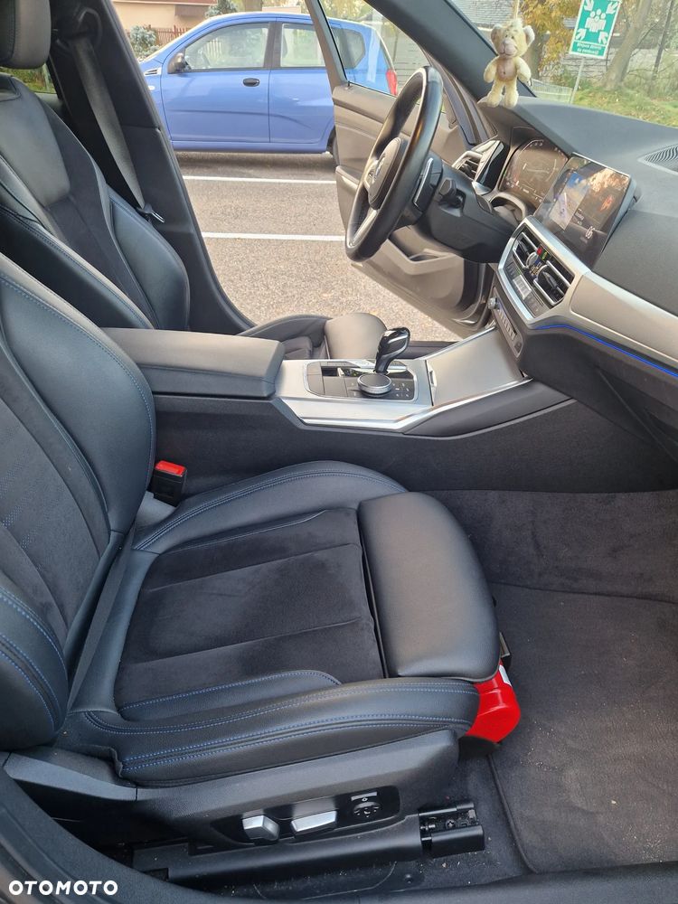 BMW Seria 3 330i xDrive M Sport sport - 27
