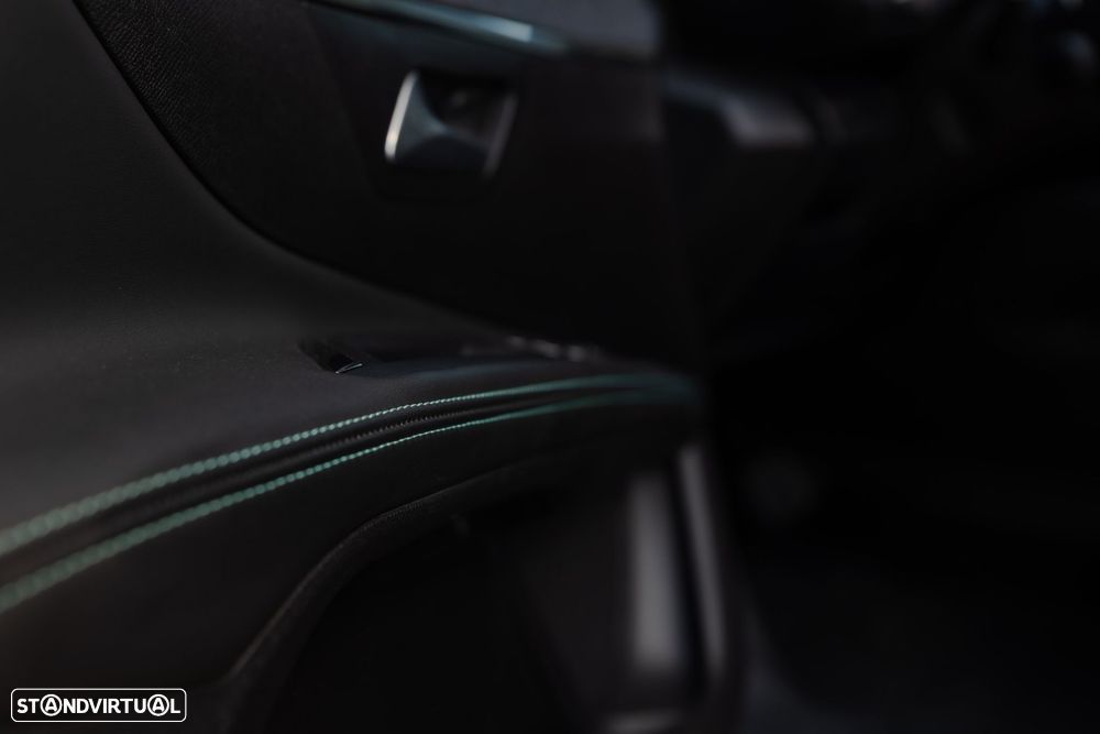 Peugeot 5008 1.2 PureTech Allure EAT8 - 9