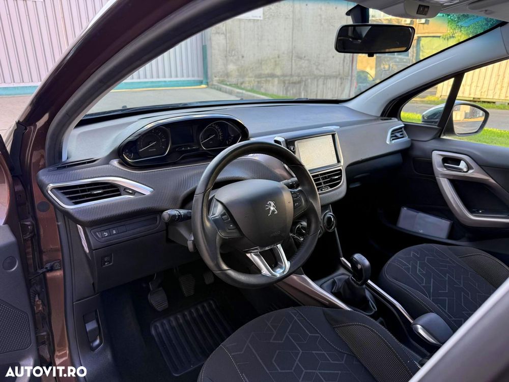 Peugeot 2008 1.2 VTi Active - 11