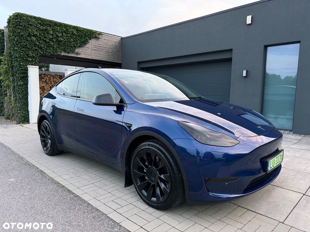 Tesla Model Y Long Range AWD - 6