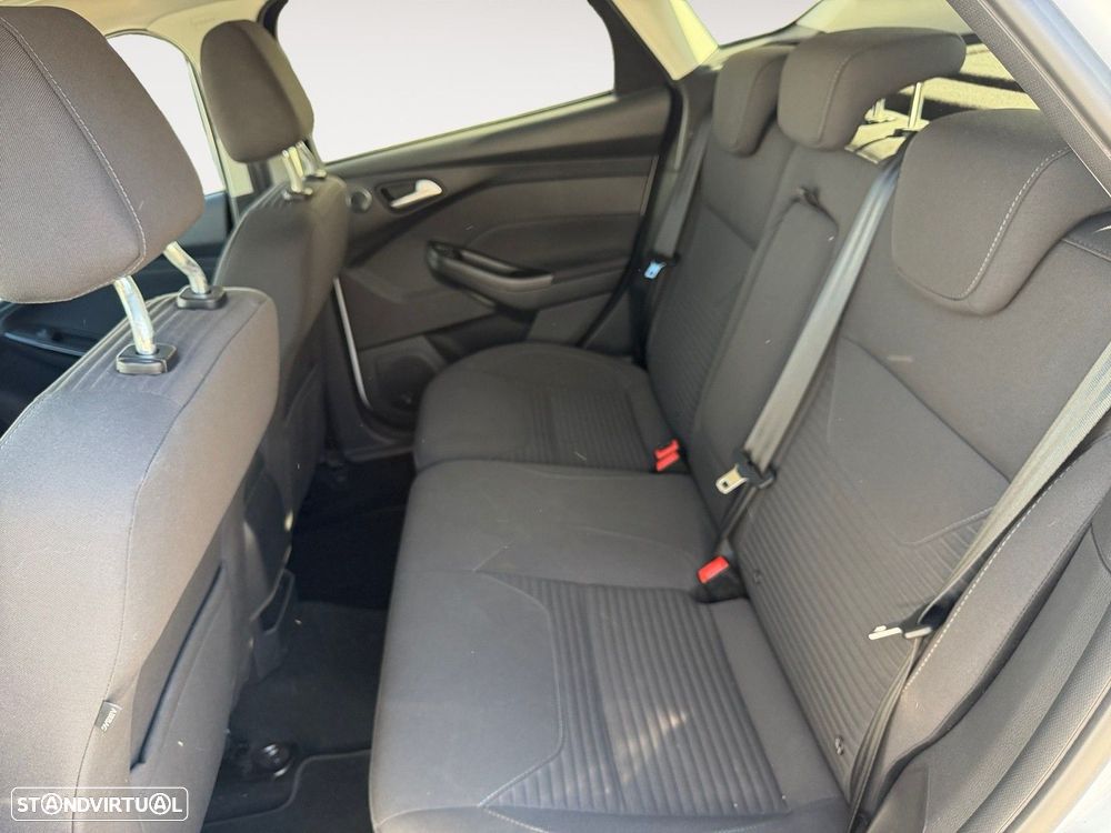 Ford Focus 1.0 EcoBoost Titanium - 13
