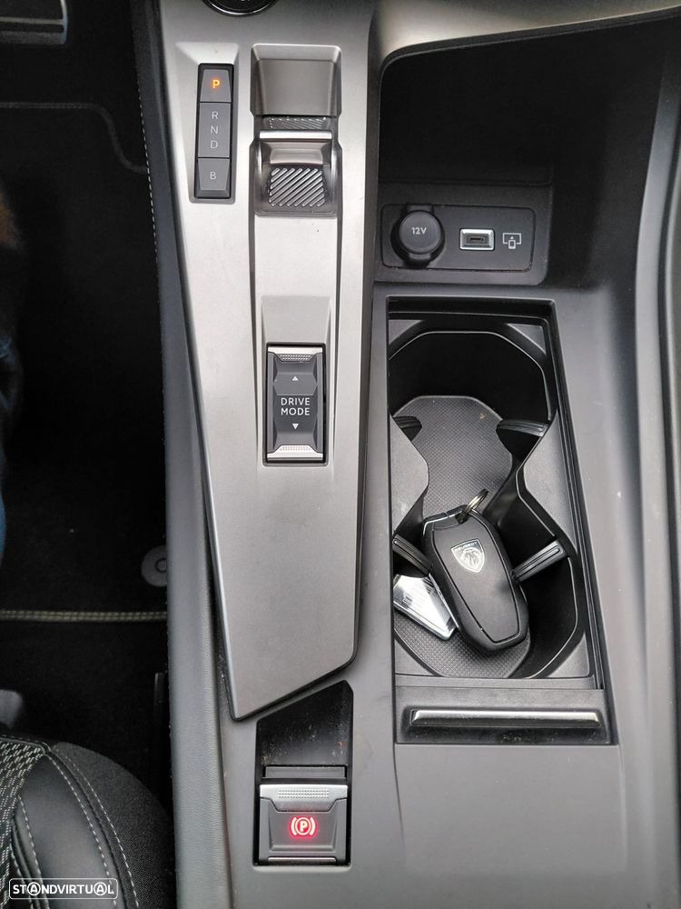 Peugeot 308 1.6 Hybrid GT Pack e-EAT8 - 8