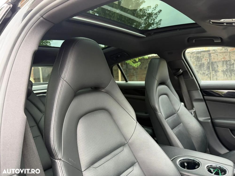 Porsche Panamera 4S - 7