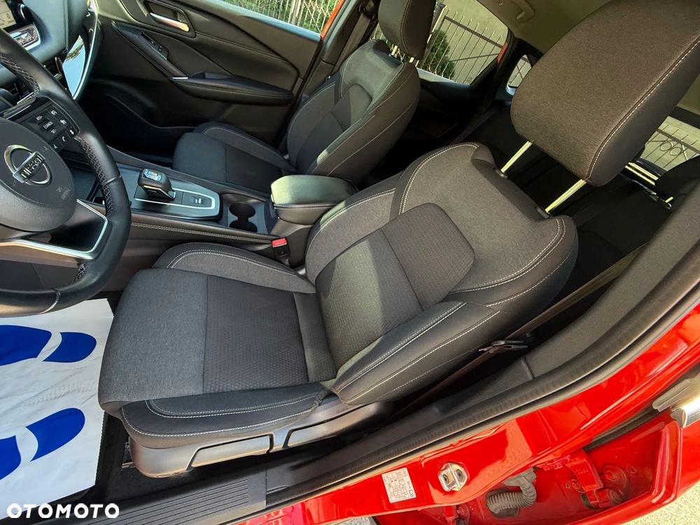 Nissan Qashqai 1.3 DIG-T N-Connecta DCT - 11