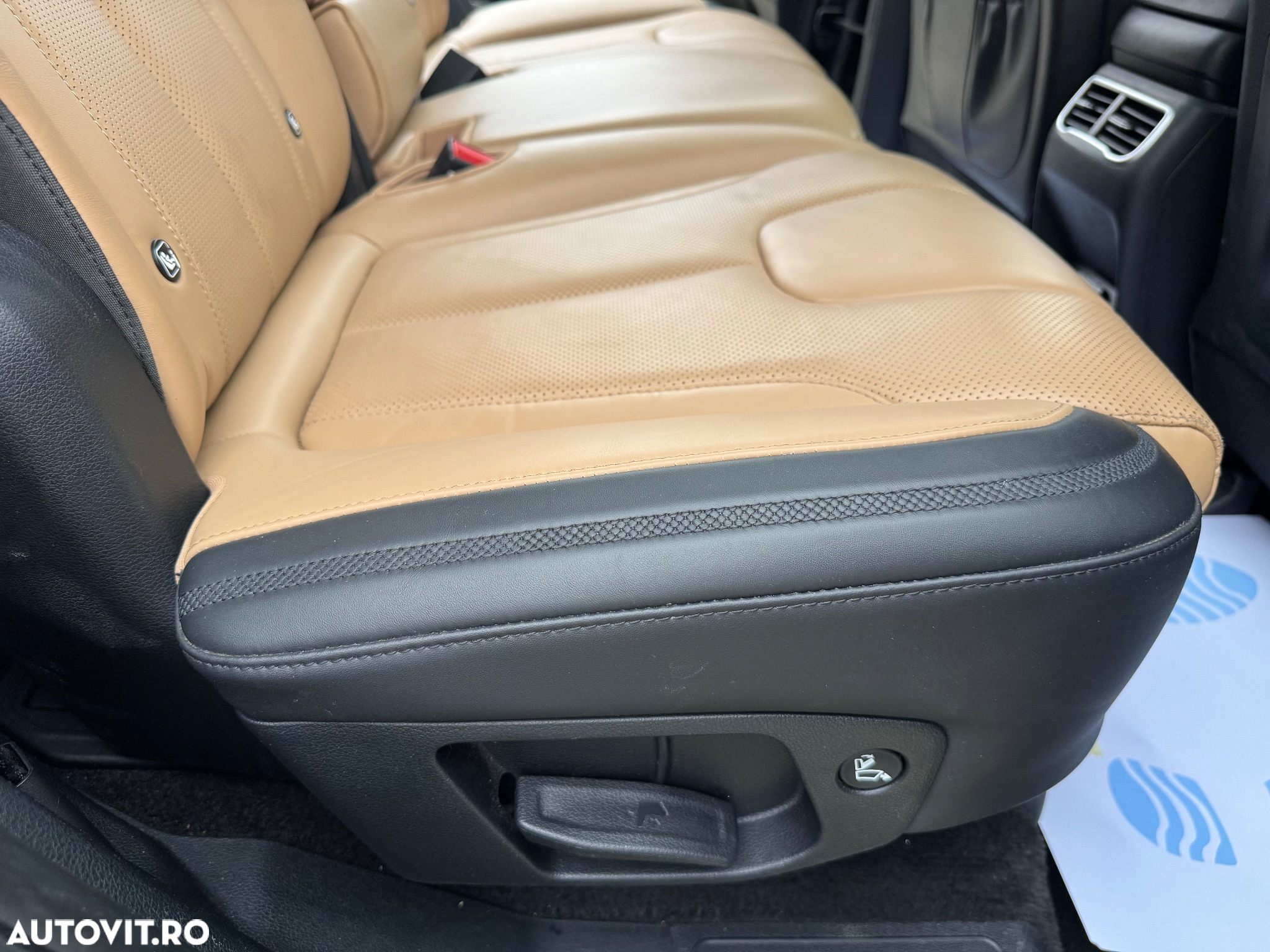 Hyundai Santa Fe 1.6 Plugin-Hybrid 4WD SEVEN Signature - 36