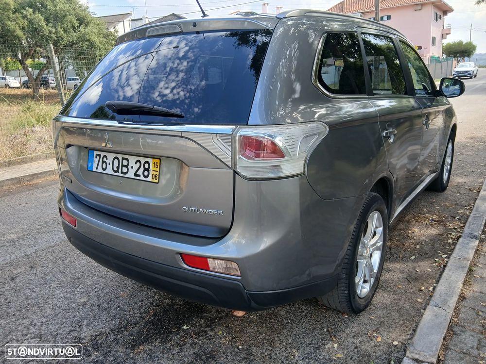 Mitsubishi Outlander 2.2 DI-D Instyle Navi - 7
