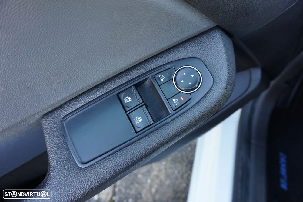 Renault Clio BLUE dCi 85 EXPERIENCE - 28